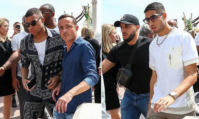 克瓦拉茨赫利亚头球摆渡 拉莫斯后点头球破门