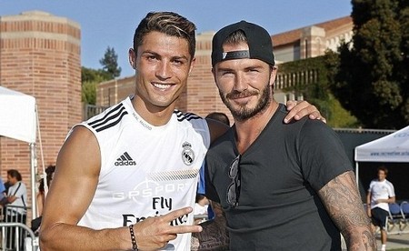 LOL迎来历史性时刻，Rookie与Faker决一死战，能进16就算巨大成功