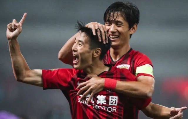 WTT多哈男女单打争夺激烈